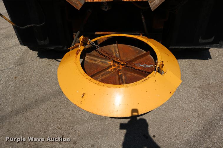 image for item DD0106 2001 Freightliner FL80 dump truck