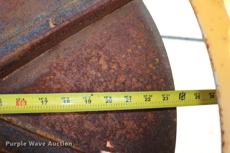 image for item DD0106 2001 Freightliner FL80 dump truck