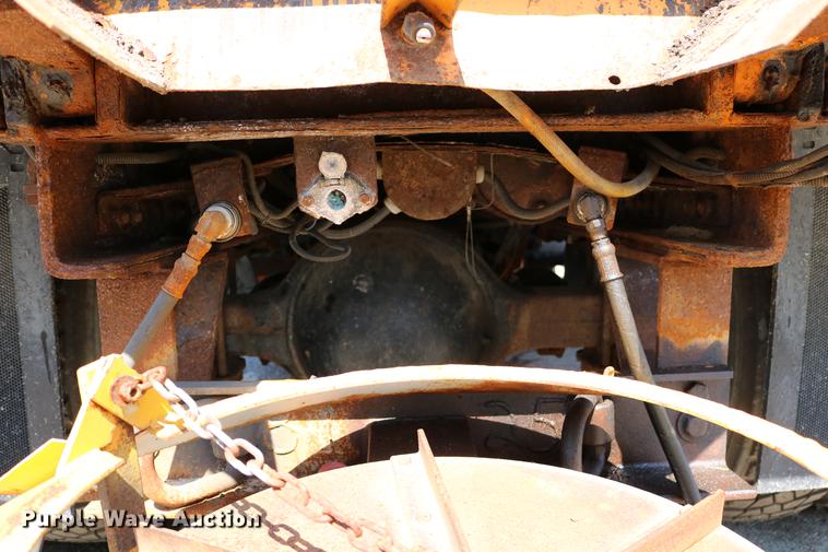 image for item DD0106 2001 Freightliner FL80 dump truck