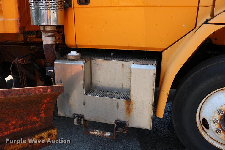 image for item DD0106 2001 Freightliner FL80 dump truck