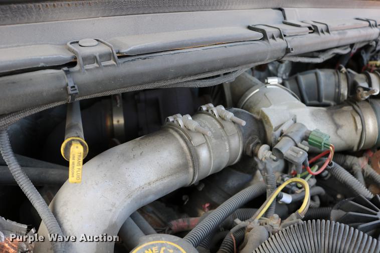 image for item DD0107 2002 Ford F350 Super Duty dump bed pickup truck