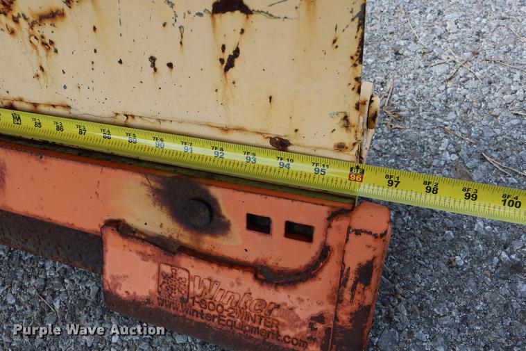 image for item DD0107 2002 Ford F350 Super Duty dump bed pickup truck