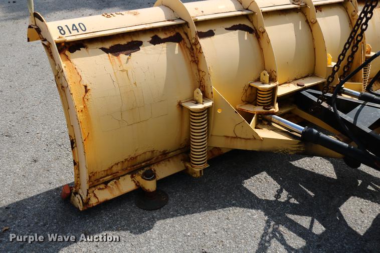 image for item DD0107 2002 Ford F350 Super Duty dump bed pickup truck