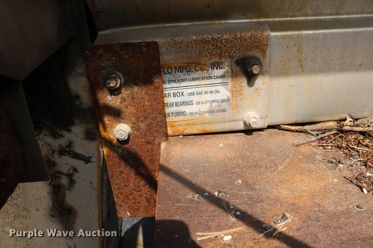 image for item DD0107 2002 Ford F350 Super Duty dump bed pickup truck