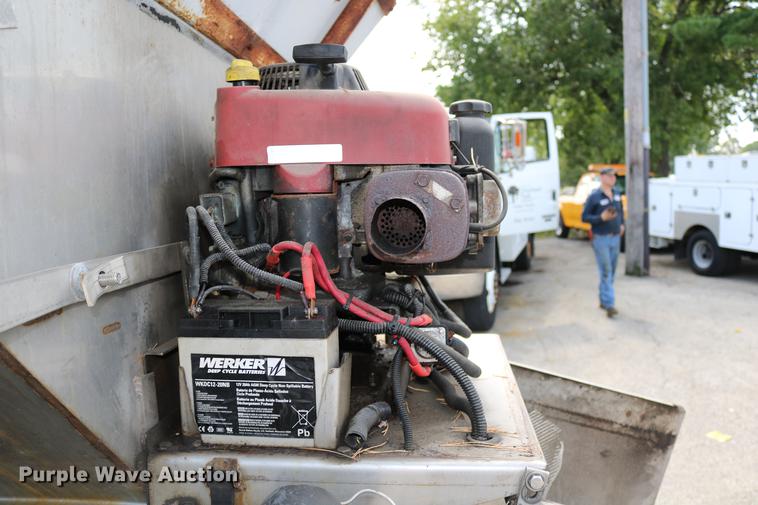 image for item DD0107 2002 Ford F350 Super Duty dump bed pickup truck