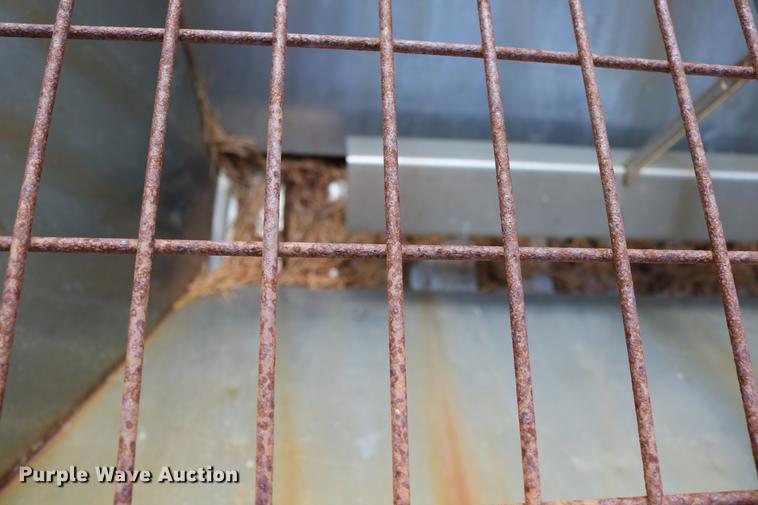 image for item DD0107 2002 Ford F350 Super Duty dump bed pickup truck