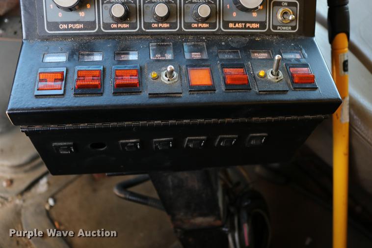 image for item DD0108 2004 Sterling dump truck