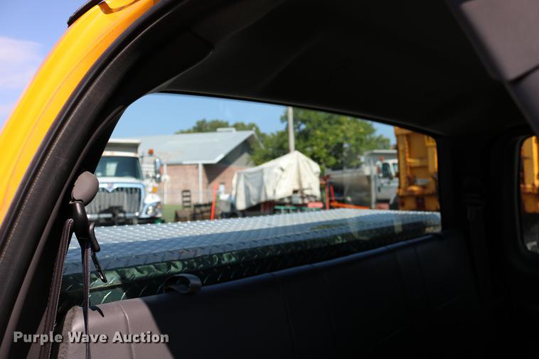 image for item DD0110 2002 Ford F150 SuperCab pickup truck