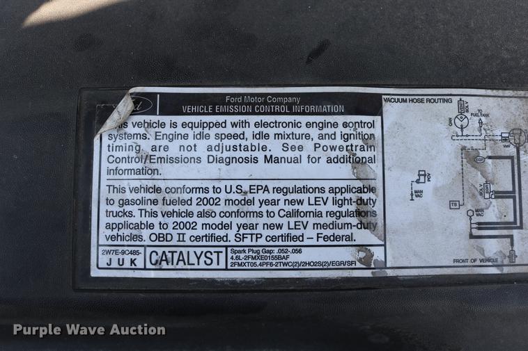 image for item DD0110 2002 Ford F150 SuperCab pickup truck