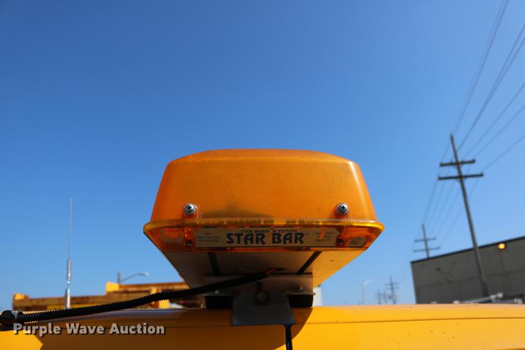 image for item DD0110 2002 Ford F150 SuperCab pickup truck