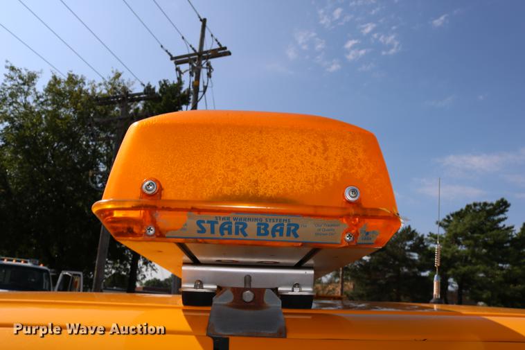 image for item DD0110 2002 Ford F150 SuperCab pickup truck