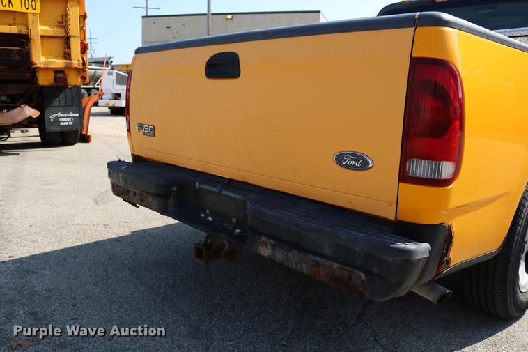 image for item DD0110 2002 Ford F150 SuperCab pickup truck