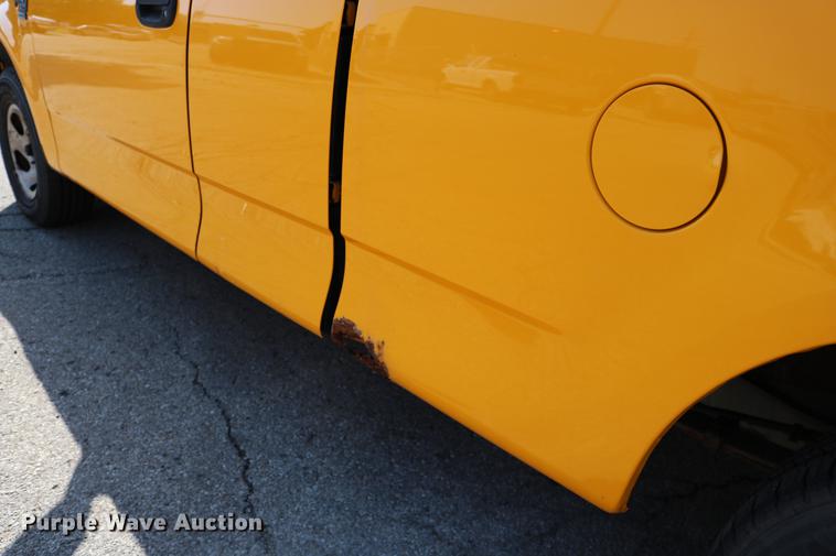 image for item DD0110 2002 Ford F150 SuperCab pickup truck