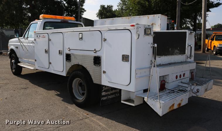 image for item DD0111 1996 Ford F450 Super Duty utility truck