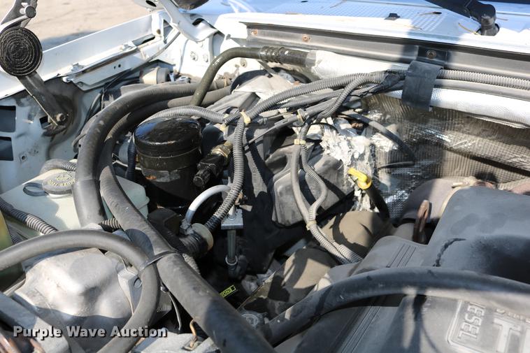 image for item DD0111 1996 Ford F450 Super Duty utility truck