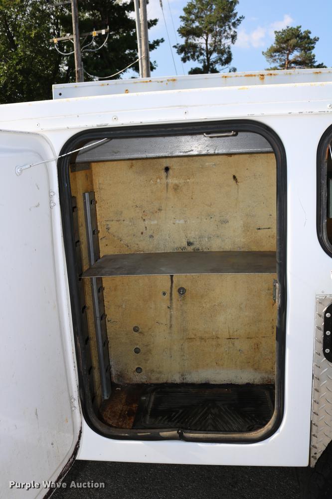 image for item DD0111 1996 Ford F450 Super Duty utility truck