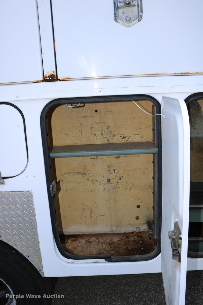 image for item DD0111 1996 Ford F450 Super Duty utility truck