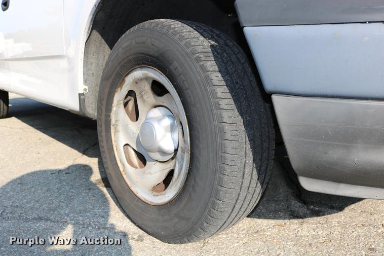 image for item DD0112 2004 Ford F150 SuperCab pickup truck