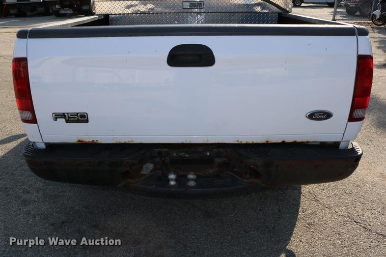 image for item DD0112 2004 Ford F150 SuperCab pickup truck