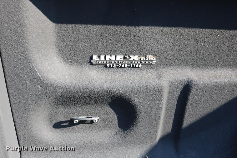 image for item DD0112 2004 Ford F150 SuperCab pickup truck