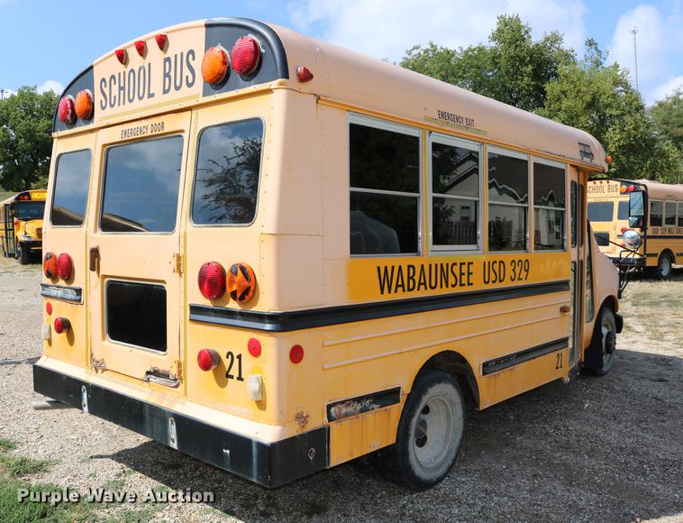 image for item DD0115 1997 GMC Savana G3500 school bus