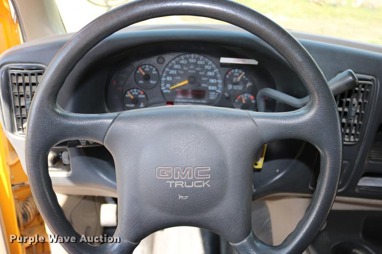 image for item DD0115 1997 GMC Savana G3500 school bus