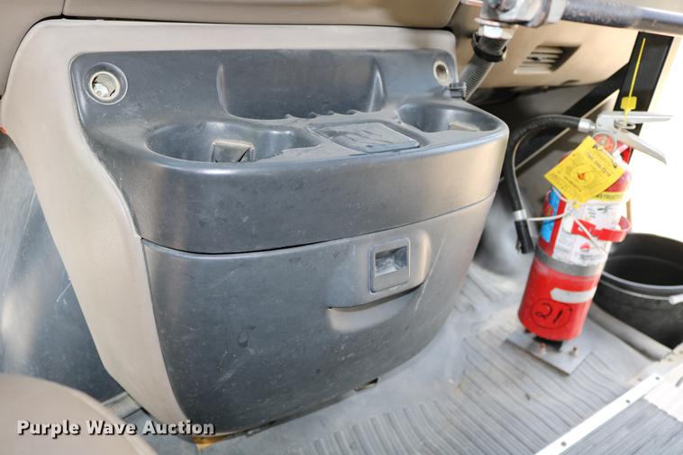 image for item DD0115 1997 GMC Savana G3500 school bus