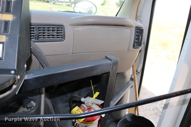 image for item DD0115 1997 GMC Savana G3500 school bus