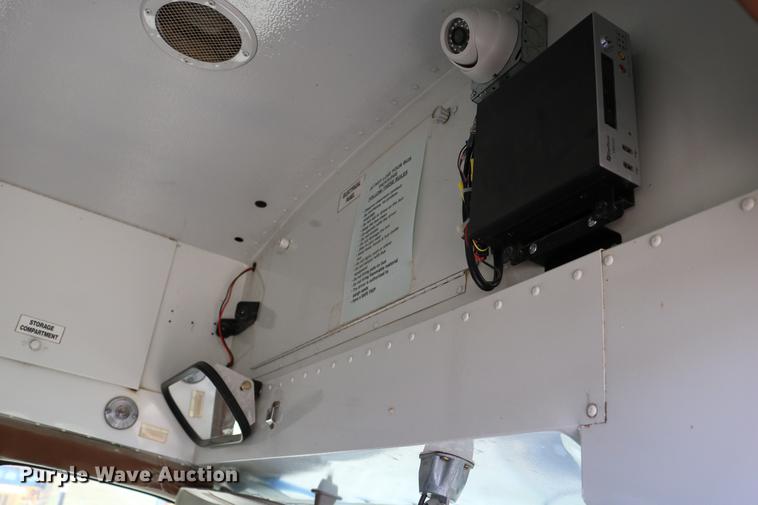 image for item DD0115 1997 GMC Savana G3500 school bus