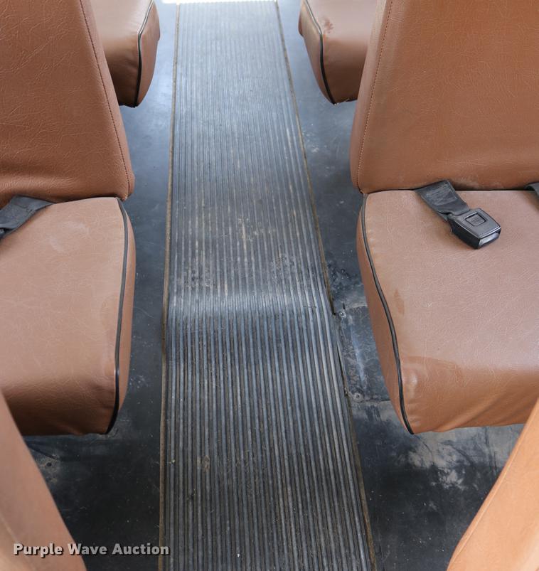 image for item DD0115 1997 GMC Savana G3500 school bus