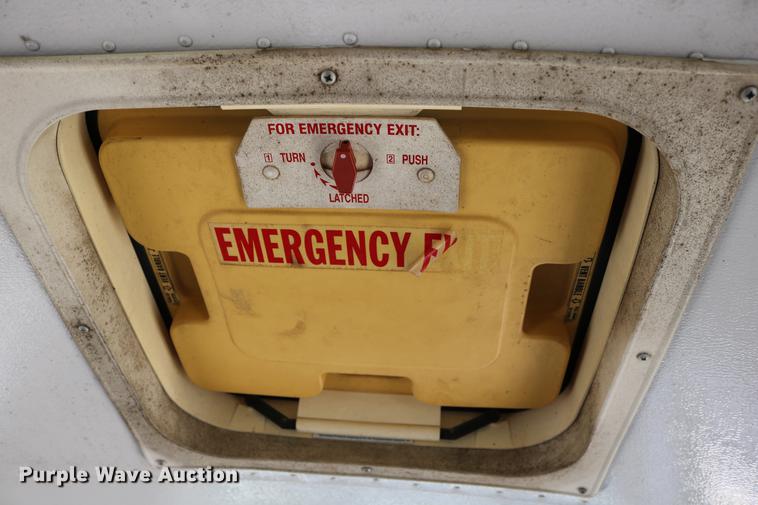 image for item DD0115 1997 GMC Savana G3500 school bus