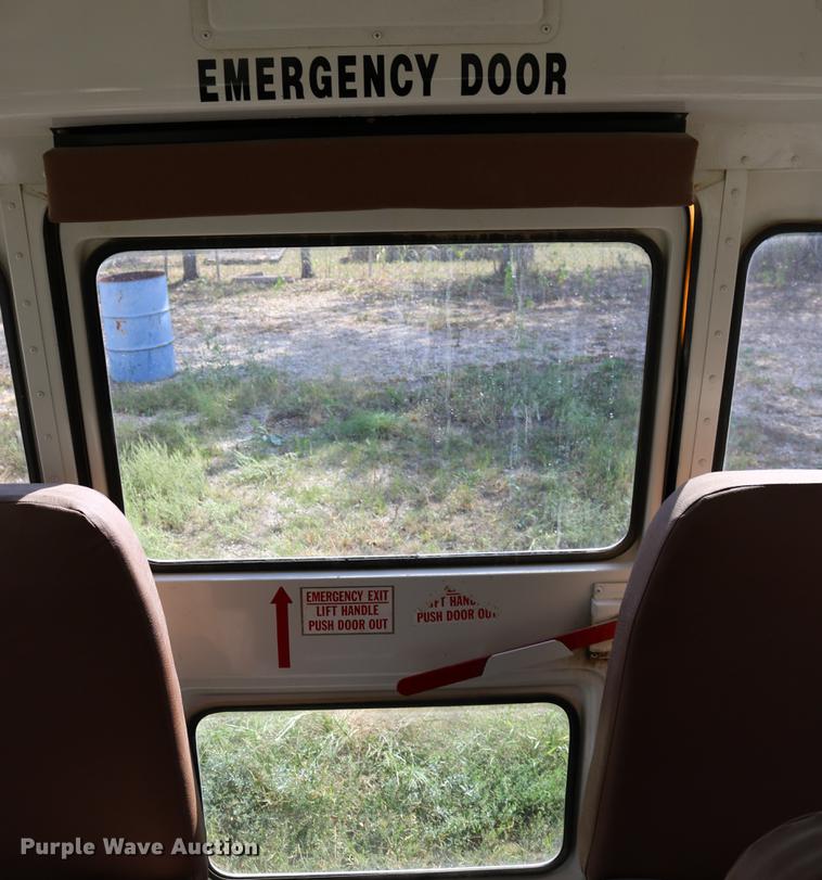 image for item DD0115 1997 GMC Savana G3500 school bus