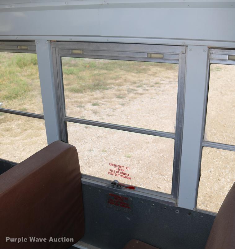 image for item DD0115 1997 GMC Savana G3500 school bus