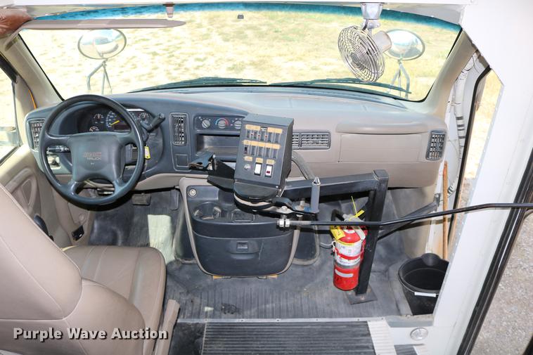 image for item DD0115 1997 GMC Savana G3500 school bus