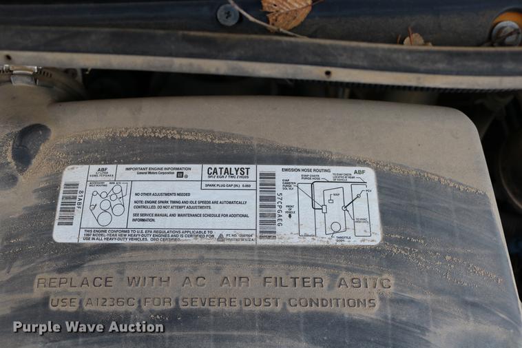 image for item DD0115 1997 GMC Savana G3500 school bus