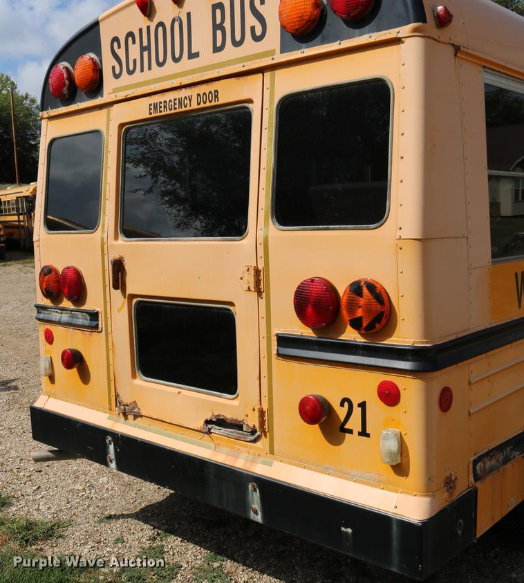 image for item DD0115 1997 GMC Savana G3500 school bus