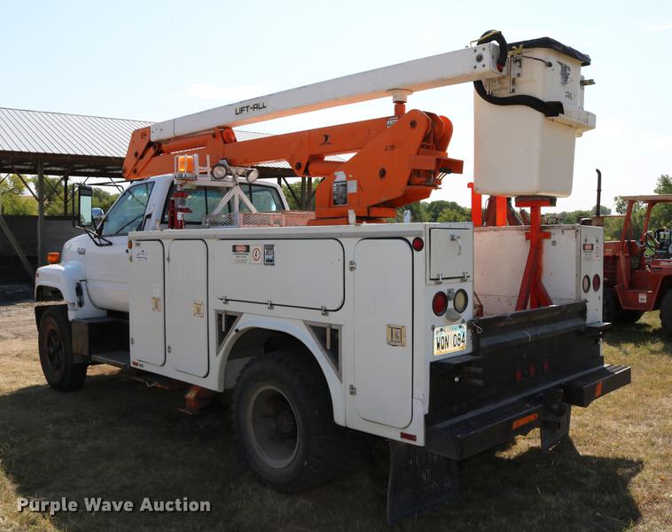 image for item DD0127 1992 GMC TopKick bucket truck