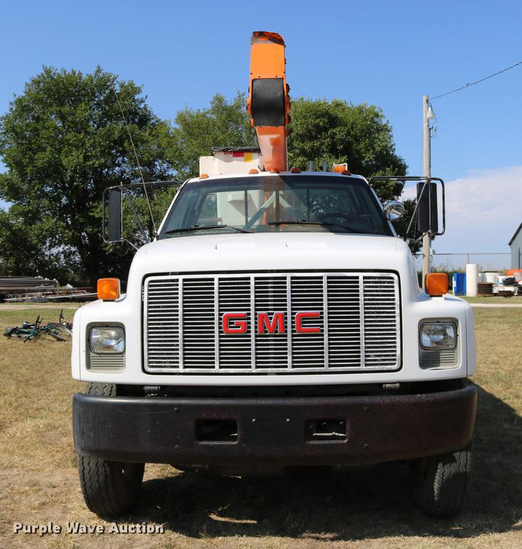 image for item DD0127 1992 GMC TopKick bucket truck