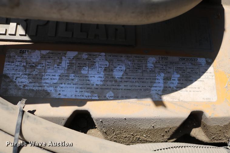 image for item DD0127 1992 GMC TopKick bucket truck