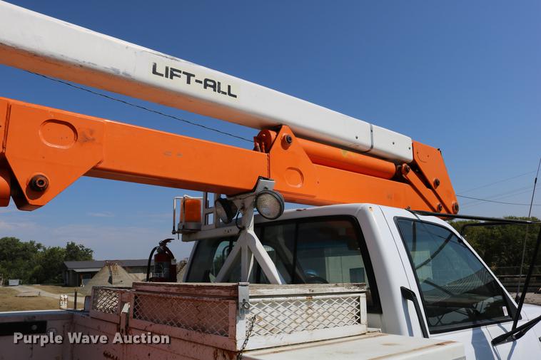 image for item DD0127 1992 GMC TopKick bucket truck