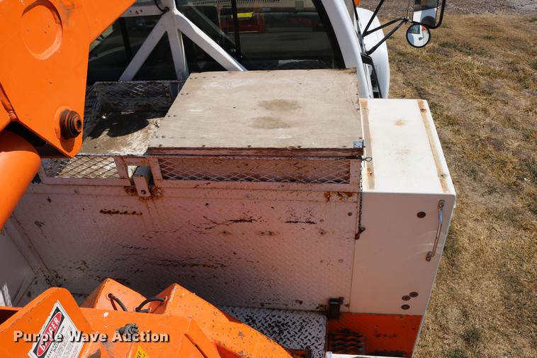 image for item DD0127 1992 GMC TopKick bucket truck