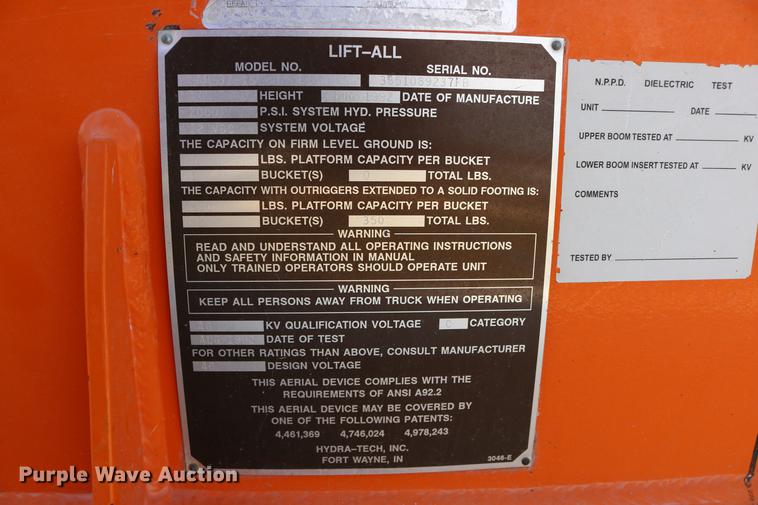 image for item DD0127 1992 GMC TopKick bucket truck