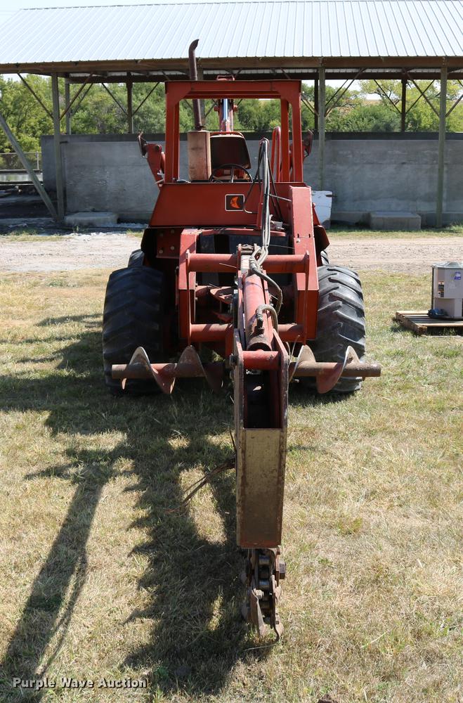 image for item DD0128 1986 Ditch Witch 7510DD trencher