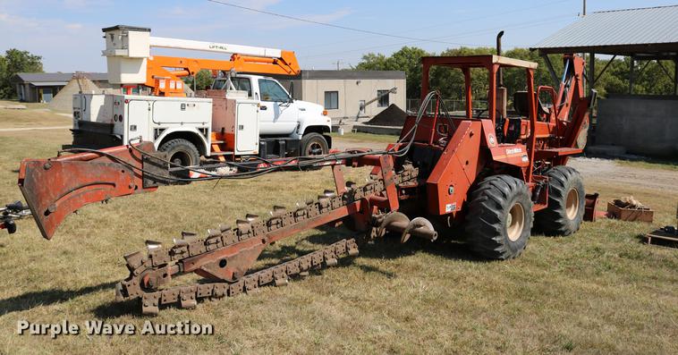 image for item DD0128 1986 Ditch Witch 7510DD trencher