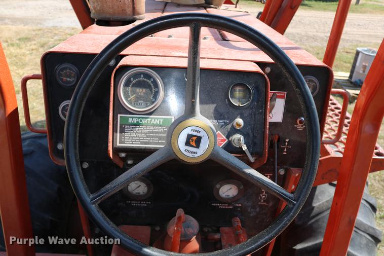 image for item DD0128 1986 Ditch Witch 7510DD trencher