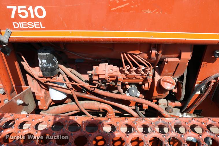 image for item DD0128 1986 Ditch Witch 7510DD trencher