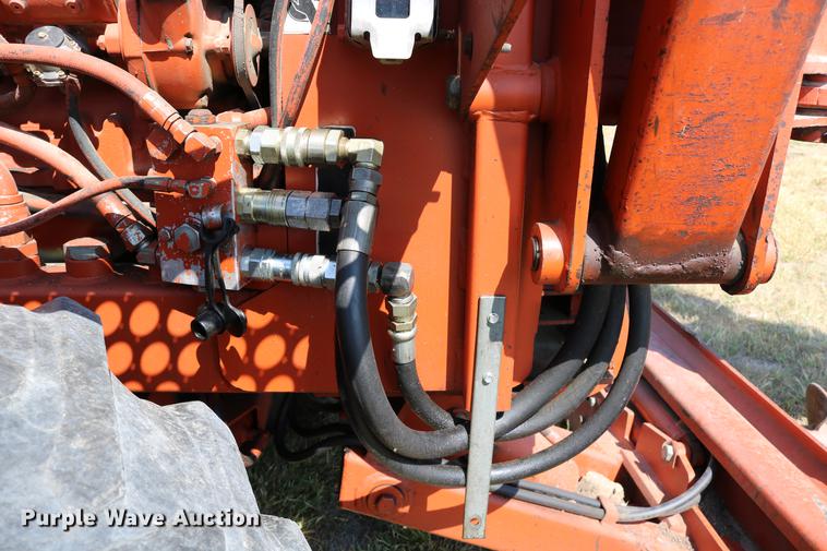image for item DD0128 1986 Ditch Witch 7510DD trencher