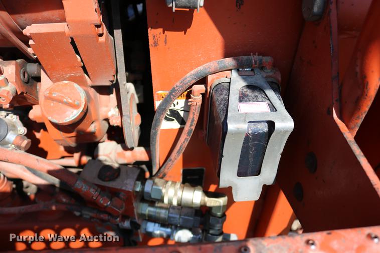 image for item DD0128 1986 Ditch Witch 7510DD trencher