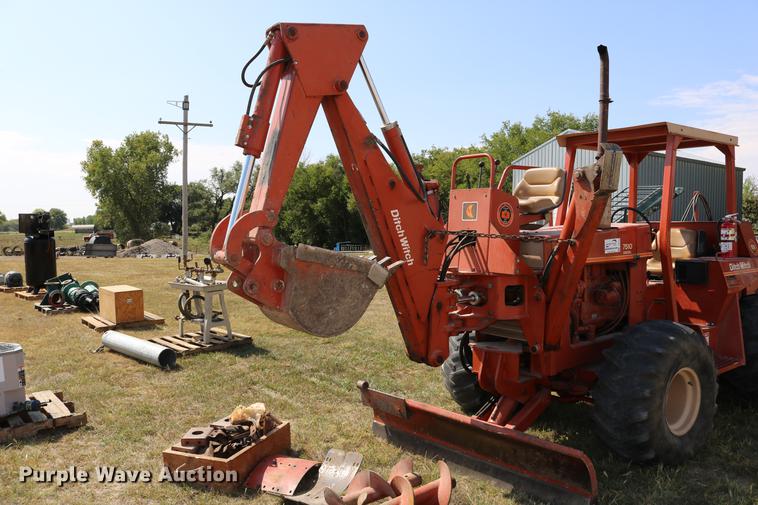 image for item DD0128 1986 Ditch Witch 7510DD trencher