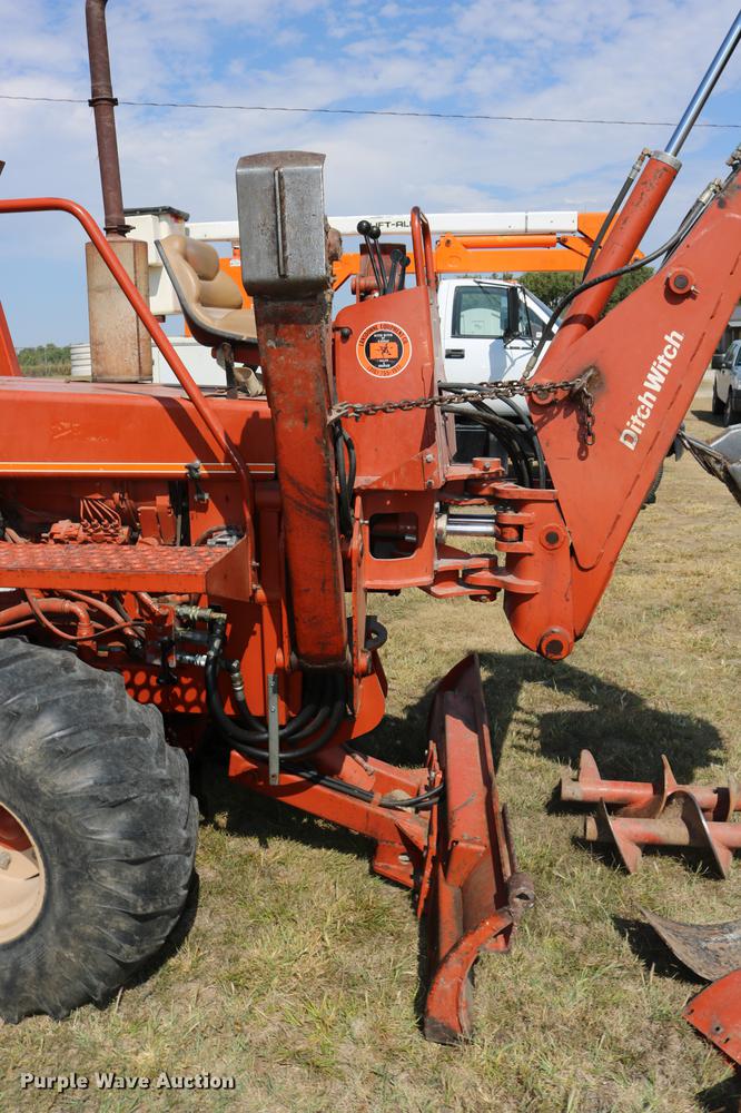 image for item DD0128 1986 Ditch Witch 7510DD trencher
